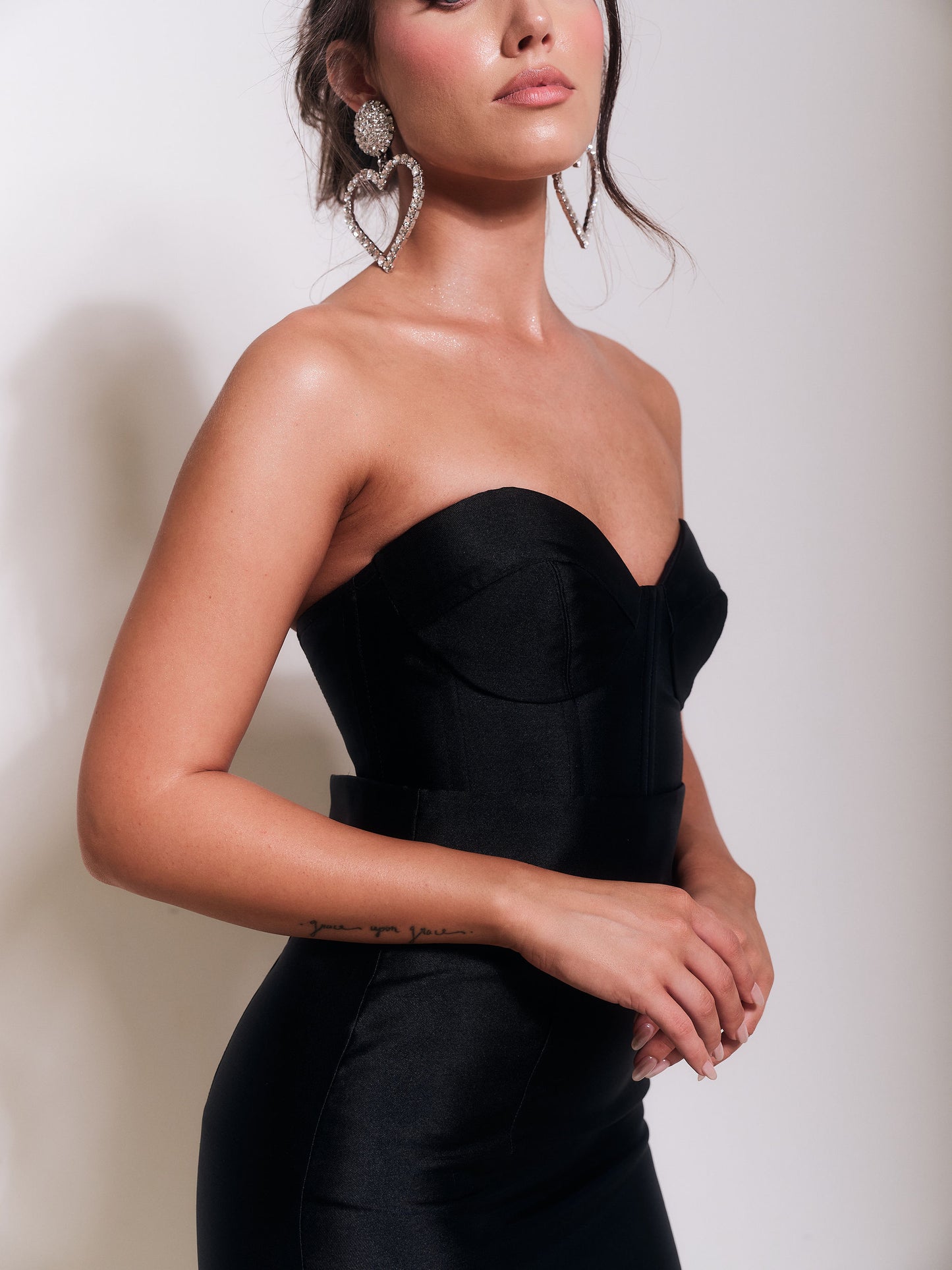 CORSET WITH BLACK LONG SKIRT
